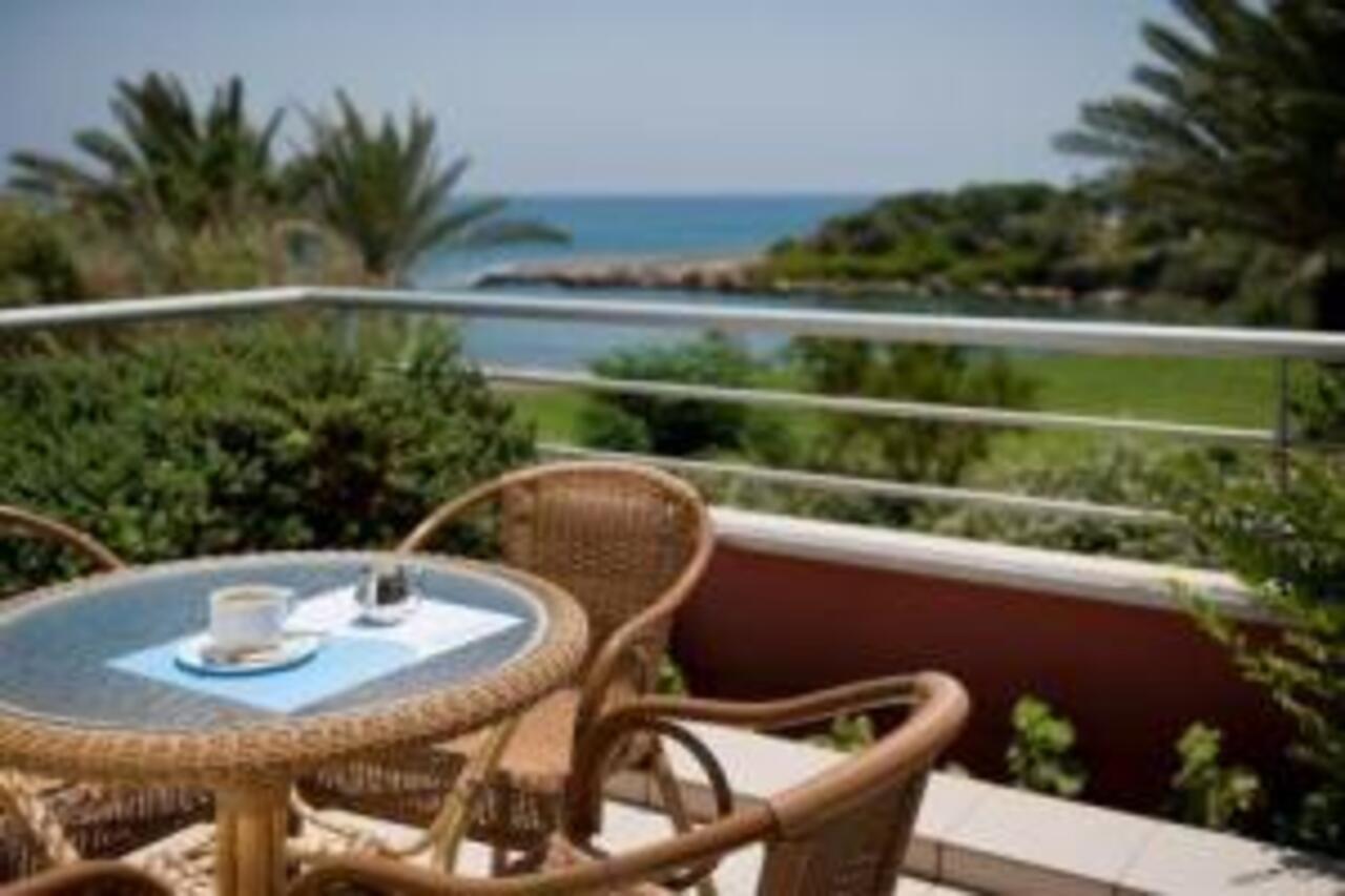 Sentido Kouzalis Beach Hotel Protaras Buitenkant foto