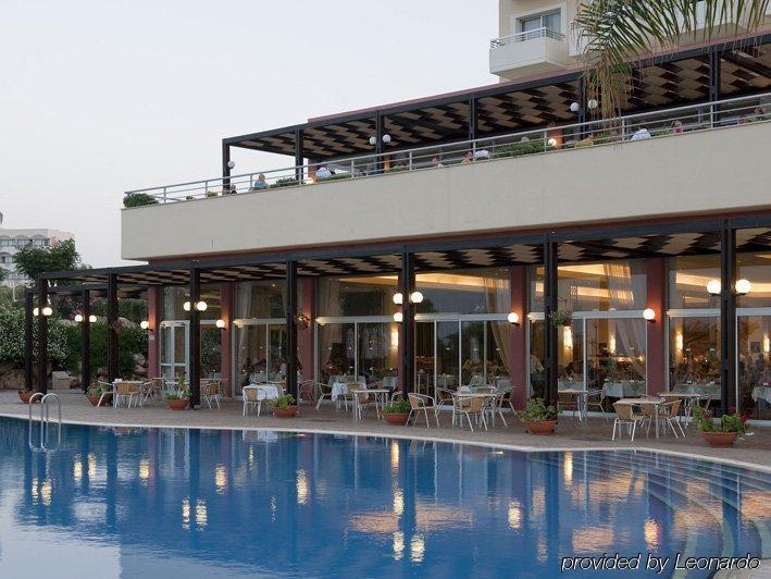 Sentido Kouzalis Beach Hotel Protaras Buitenkant foto