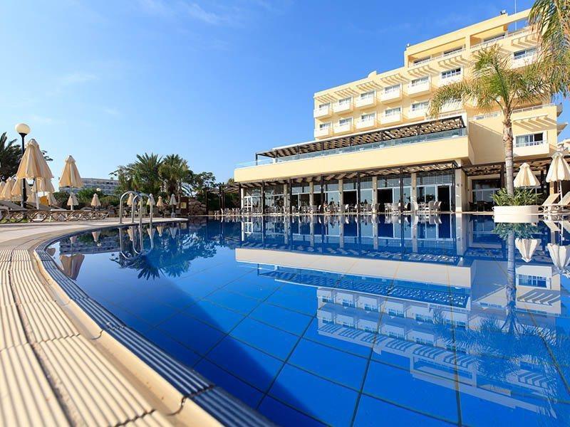 Sentido Kouzalis Beach Hotel Protaras Buitenkant foto